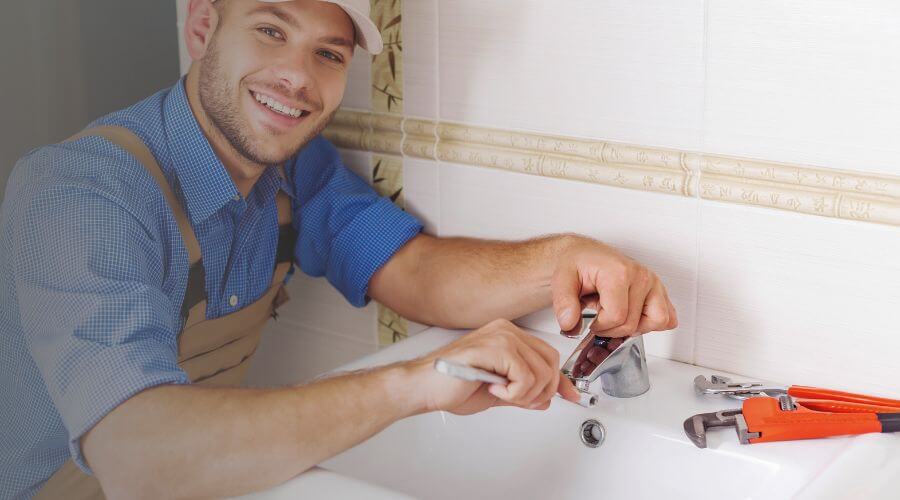 Professional clogged drains services in Warner, OK